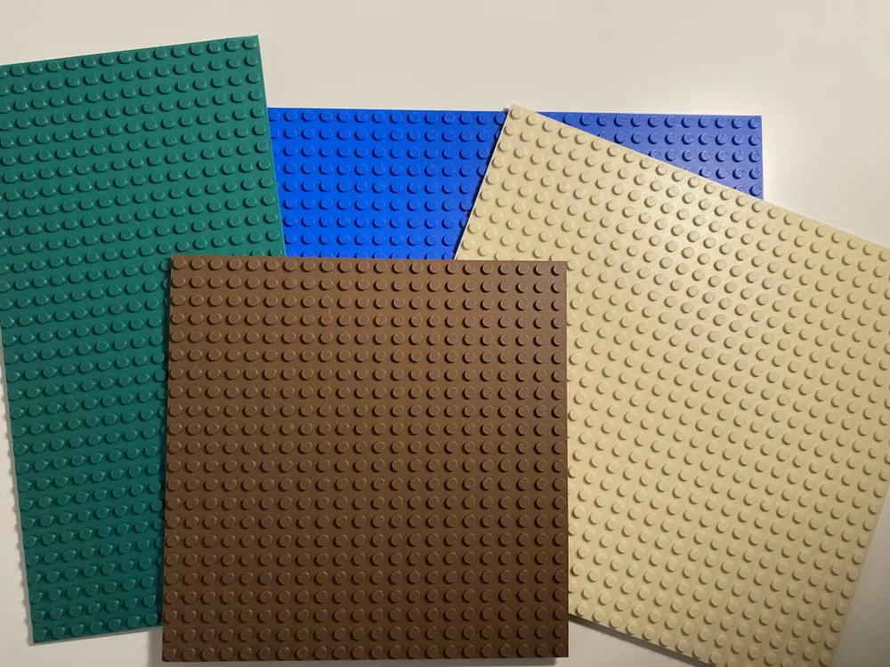 Brick Base Plates 28x28 Compatible with LEGO - 3D Printed Baseplate